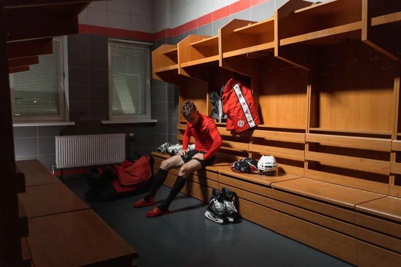 Countdown: What Athletes Actually Do in the Hours Before a Championship